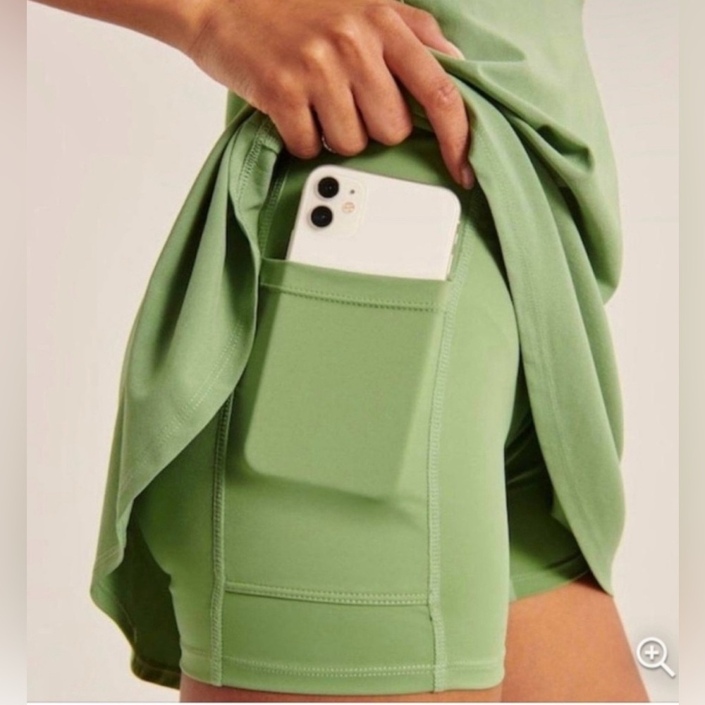 Abercrombie Side Cutout Traveler Mini Dress - Picture 2 of 4
